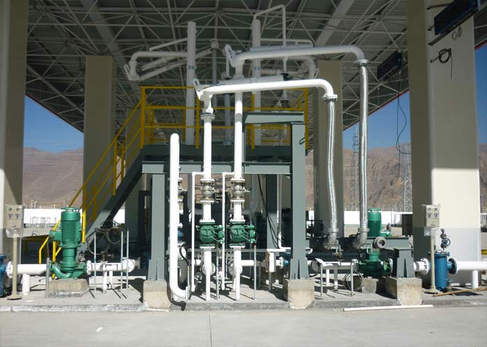 汽車(chē)頂部鶴管